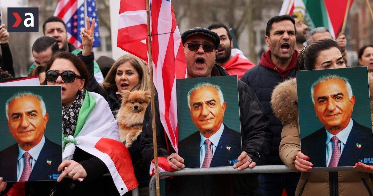 Kto ovladne oslabeny Iran V hre su radikalny syn ajattollaha aj muz nad ktorym vaha aj Trump