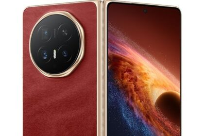 Novy skladaci smartfon prekvapuje obrovskou bateriou a odolnostou Honor Magic V6 zive fotografie