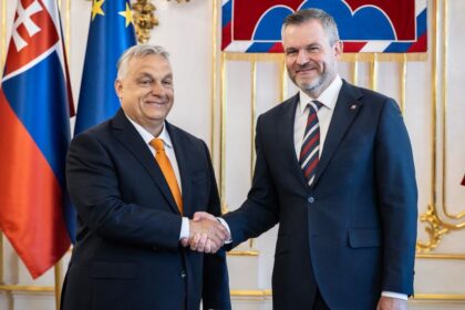 Peter Pellegrini na rozdiel od Roberta Fica aspon neuveril vlastnej propagande komentar Martina Behula