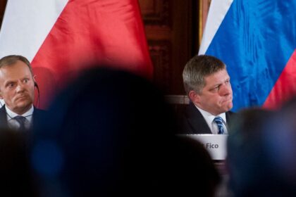 Preco Fico a Blanar ignoruju regionalneho obra Poliaci s vami nemaju o com diskutovat tvrdi analytik