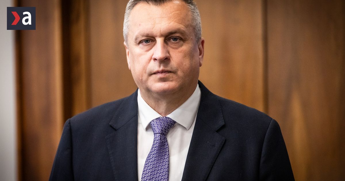 Predseda SNS Andrej Danko potvrdil lojalitu vlade a skritizoval partnerske strany aj premiera