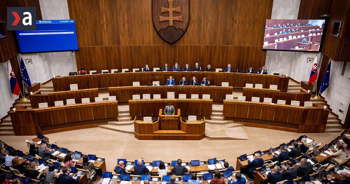 Trauma a hanba Koalicia dnes zachranovala co rychlo presadil v parlamente Matus Sutaj Estok