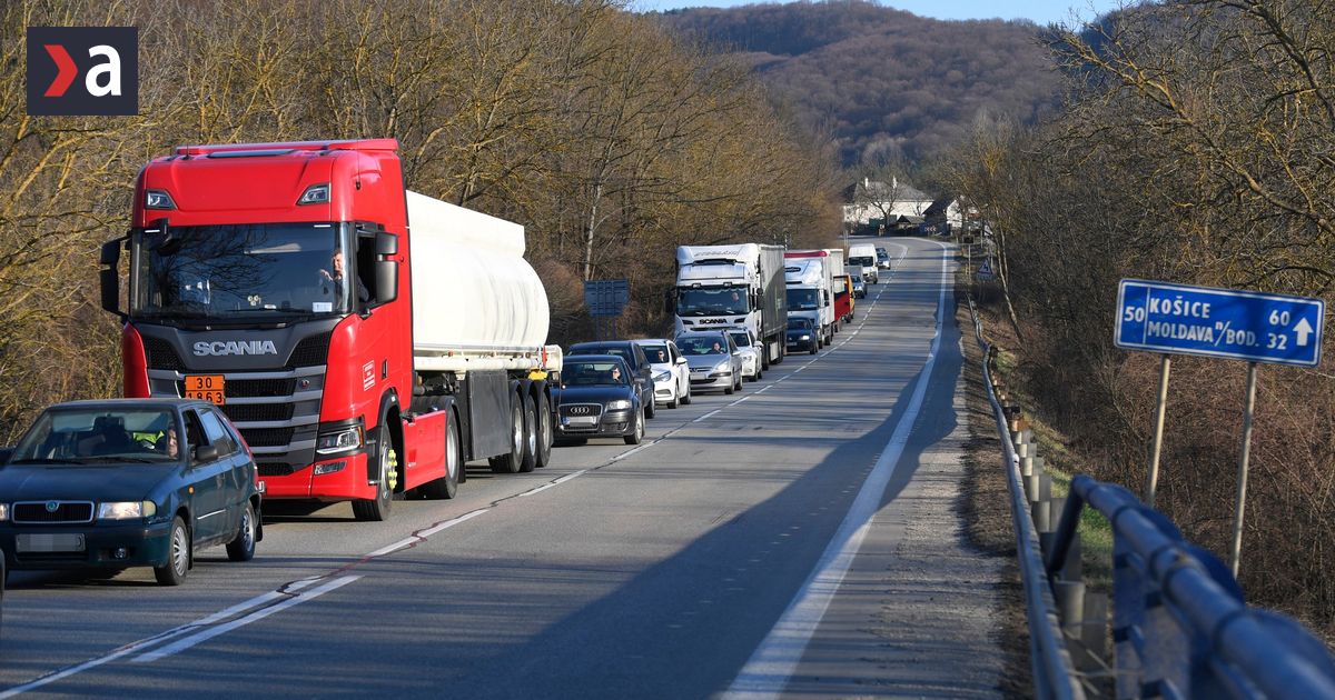 Cesta cez Sorosku ma byt sirsia avsak tunel je stale v nedohladne