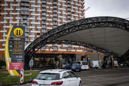 Co sa deje s benzinom a naftou Vyvoj za uplynule dve tyzdne zhrnieme v otazkach a odpovediach