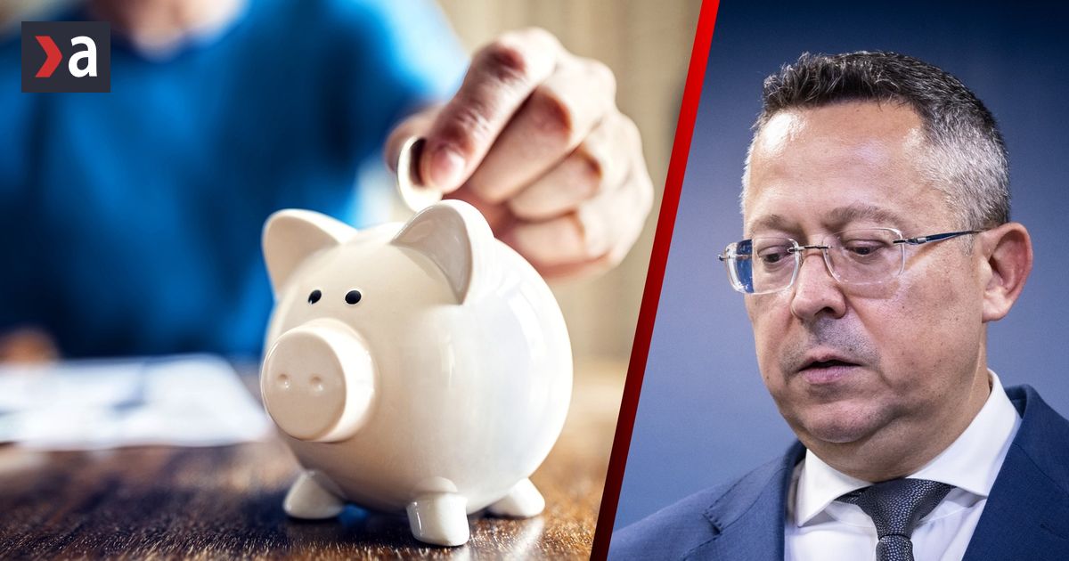 Kamenicky dostal vysvedcenie Slovaci si kupili len zlomok jeho dlhopisov Preco predaj nebol uspesny