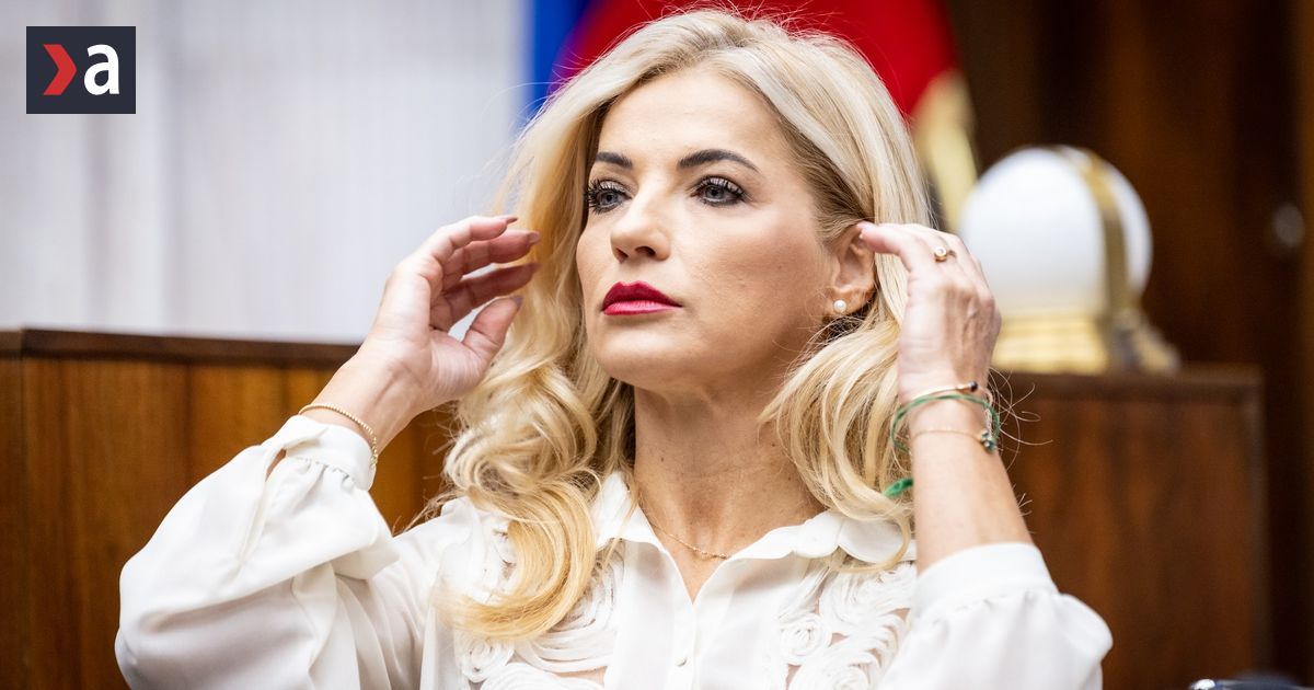Martina Simkovicova sa opytala otazku na ktoru moze odpovedat len Robert Fico komentar Martina Behula