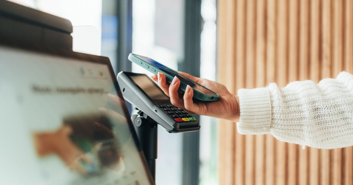 Peniaze mozete ukradnut aj zo zamknuteho iPhonu Experti odhalili vaznu chybu v Apple Pay