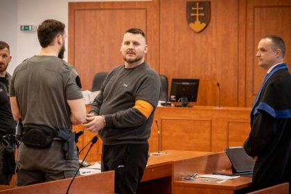 Pravny stat pri Danielovi Bombicovi nezlyhal koalicia a my vsetci ano komentar Martina Behula