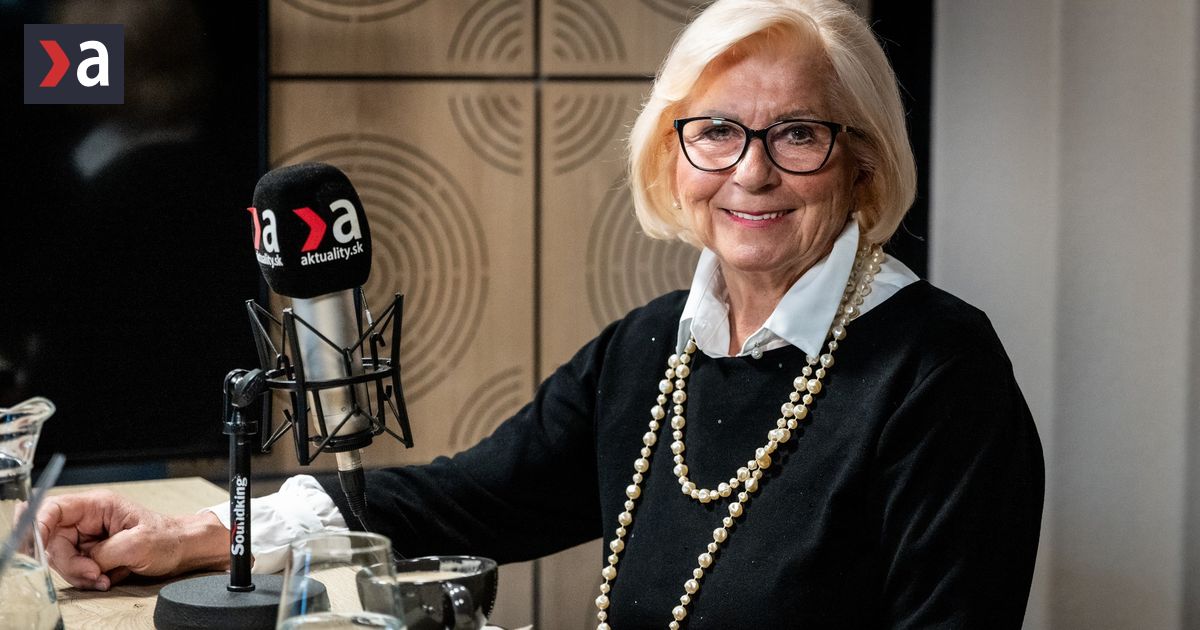 Tvar televizie 70 rokov v ere internetu Hejteri si pri pocitaci dovoluju vela zakladom je mat rad sameho seba