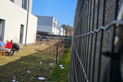 V neskolaudovanom dome zriadil nelegalnu ubytovnu Tvrdi ze tam su nejaki stavbari hovori majitel