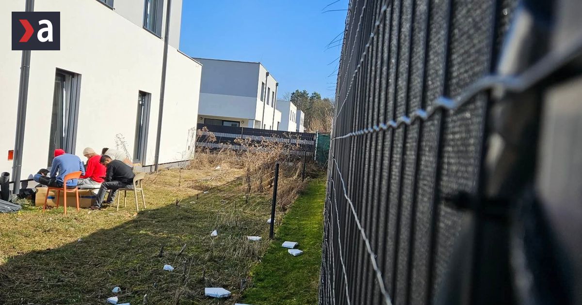 V neskolaudovanom dome zriadil nelegalnu ubytovnu Tvrdi ze tam su nejaki stavbari hovori majitel