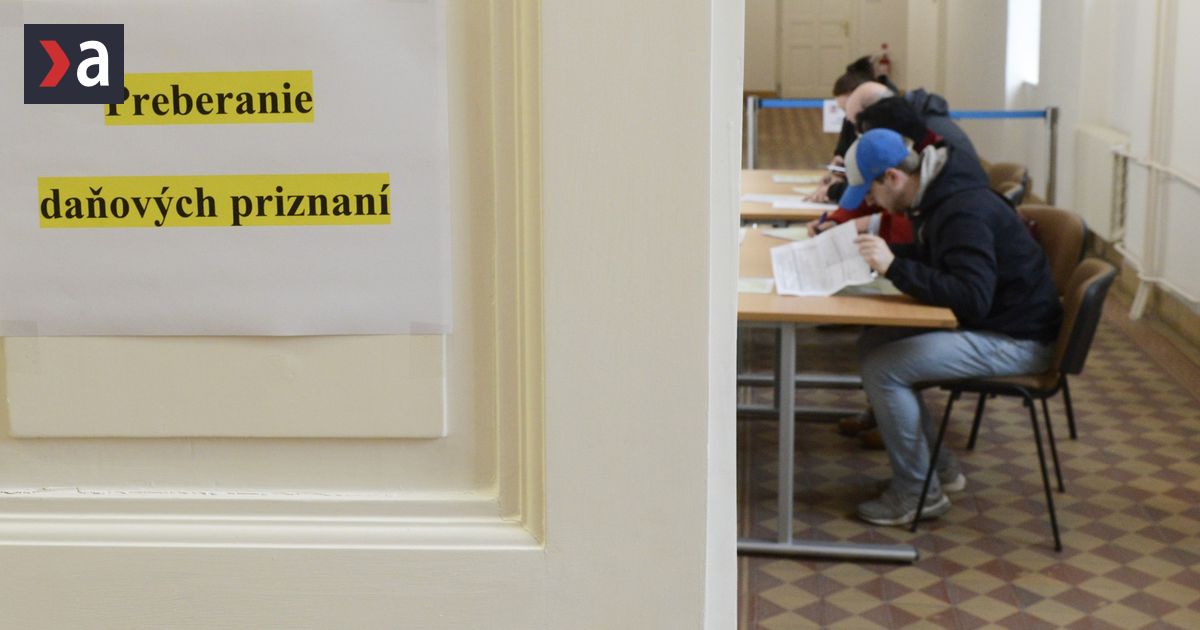 Zostavaju dva dni na podanie danoveho priznania V Bratislave a Kosiciach je mozne odovzdat ho autom