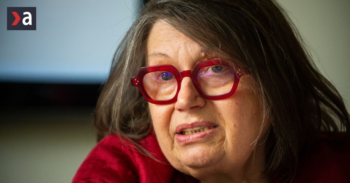 Zuzana Kronerova Mlcet nebudeme STVR nie je spolocnost pani Flasikovej ministerstva ani pana Machalu rozhovor