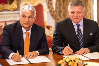 Ake Madarsko obdivoval Robert Fico Vykrvacane zdravotnictvo miliony ludi v chudobe a loz ako statna politika komentr Petra Weissa