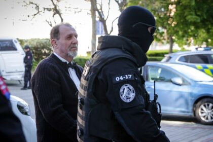 Bola strelba na Roberta Fica terorizmom alebo pokusom o vrazdu Strelec z Handlovej stoji pred sudom