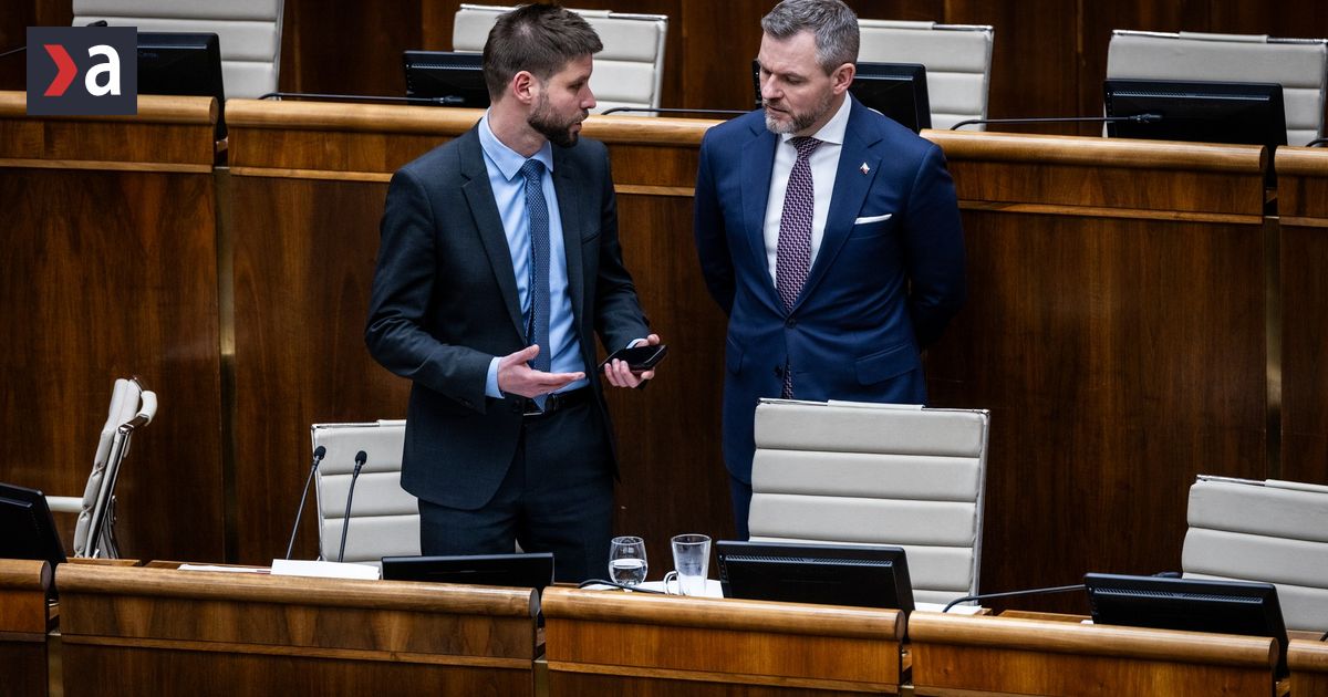 Koalicia spachala neobhajitelnu hlupost Musi ju napravit kym sa z nej stane medzinarodna kauza komentar Petra Weissa