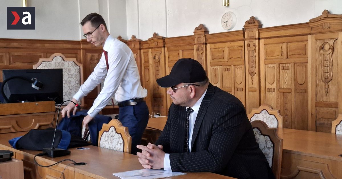exstarostu odsudili za korupciu poziadal o bitcoin a prevzal desattisice v nedavnych volbach sa vsak opat uchadzal o post