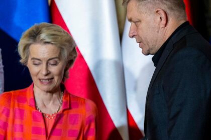 Brusel ako fackovaci panak ktory nas udrziava nad vodou Bez europskych miliard by Robert Fico viedol krajinu v recesii