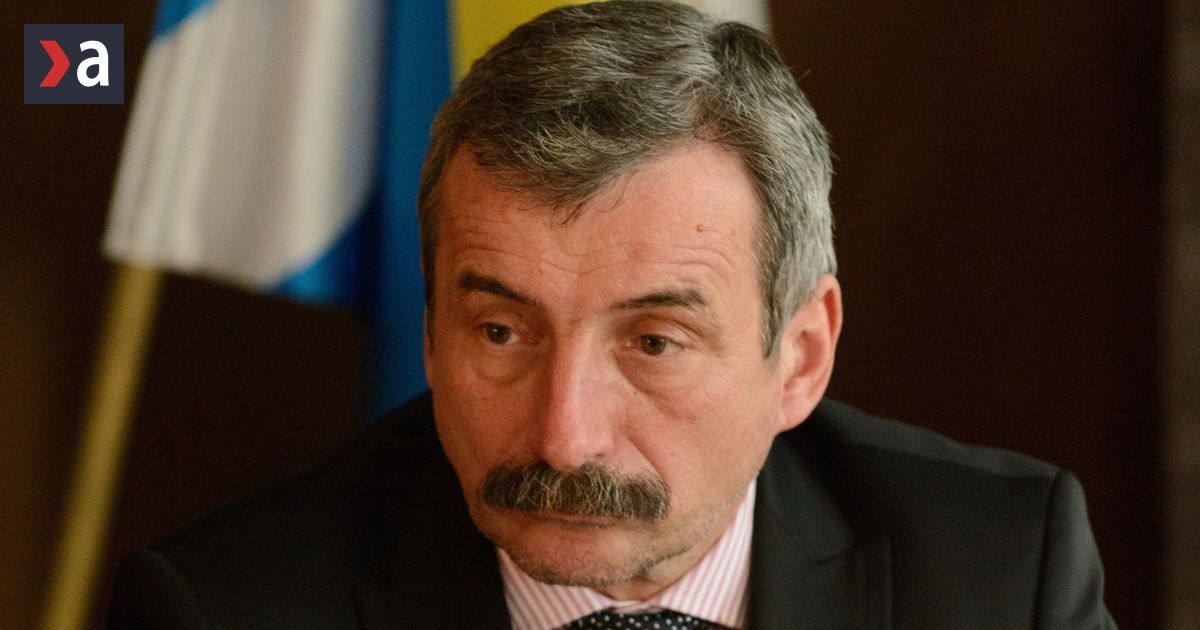 Drahy omyl v Zlatych Moravciach Primator natankoval naftu namiesto benzinu opravu uhradilo mesto