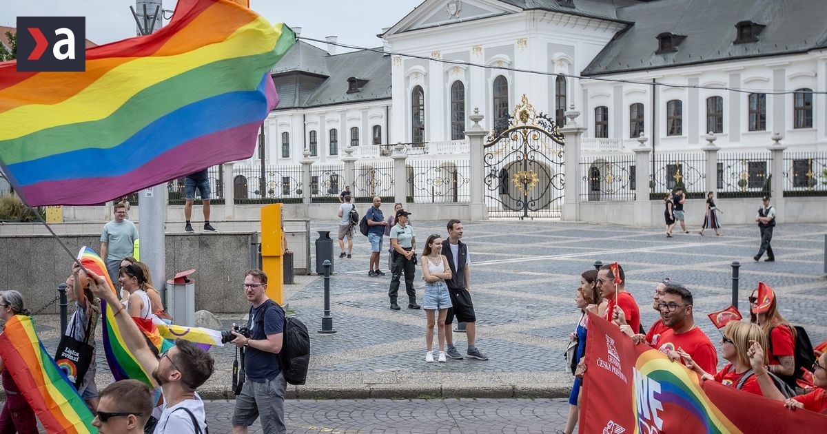Naozajstni homosexuali vraj nechcu manzelstva Naozajstni katolici by im ich mali dopriat komentr Martina Behula