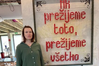 Peniaze mam na posledne balenie liekov Musim predavat svoj pribeh lebo tento stat ma necha zomriet
