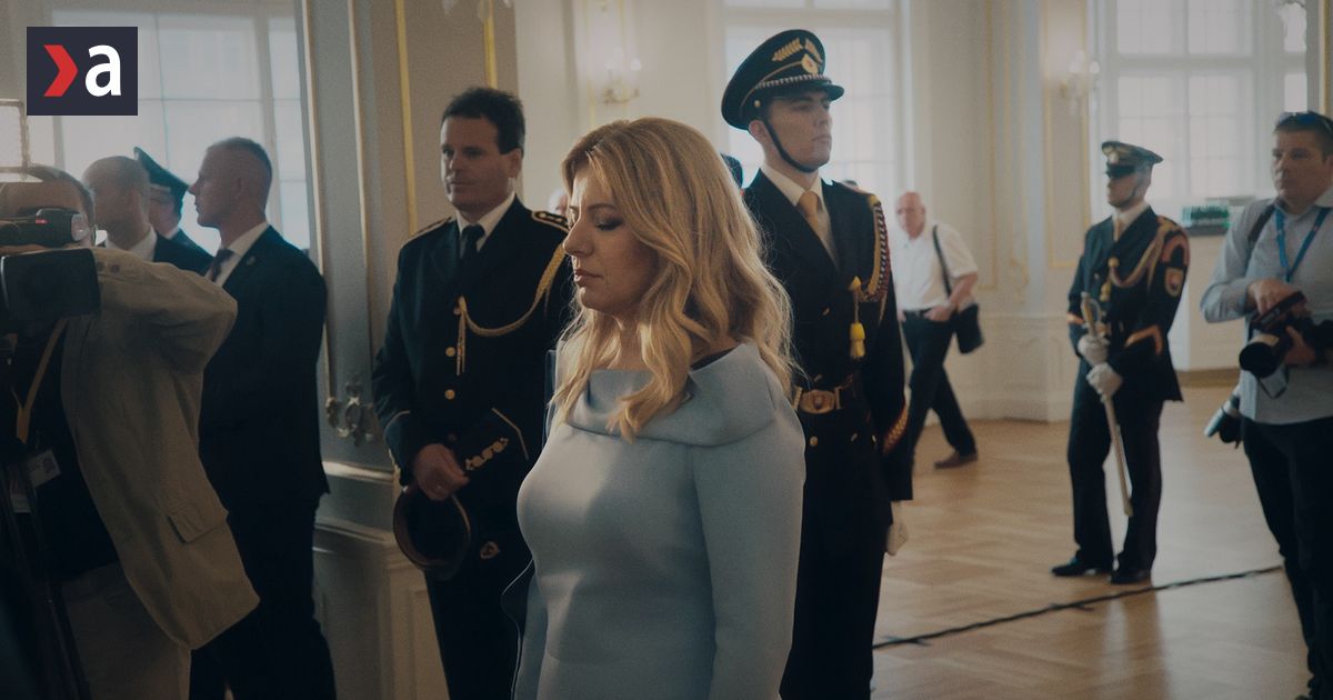 Symbolika alebo odlozena premiera dokument prezidentka sa konecne dockal vysielania stvr sa brani kritike
