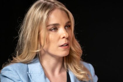 Vypneme semafor y a zacneme mladym predavat alcohol Ako je to s najzbytocnejsim zakazom v historii nazor Veroniky Cifrovej Ostrihoovej