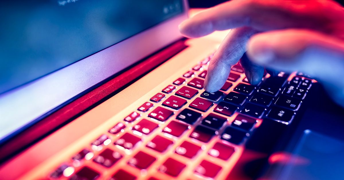 prehlad tyzdna americania zakazali svetu supervykonnou ai a opravy zavaznych chyb v pocitacoch