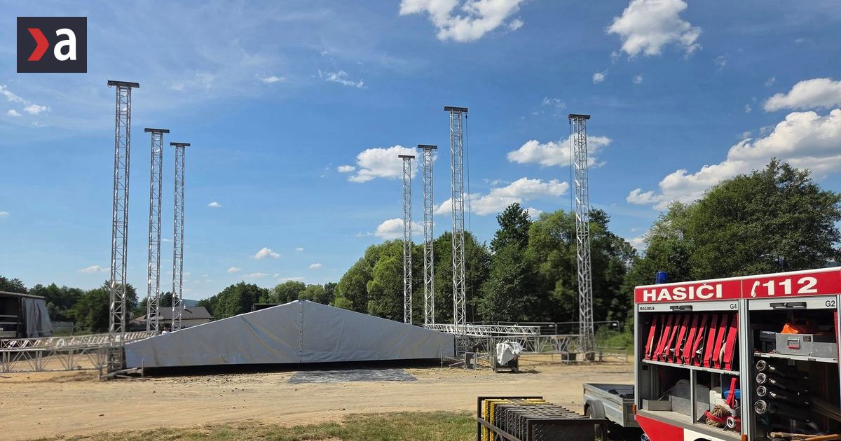 sponzor bol odtajneny rock pod kamenom zachranovala vlada program festivalu zostava nejasny