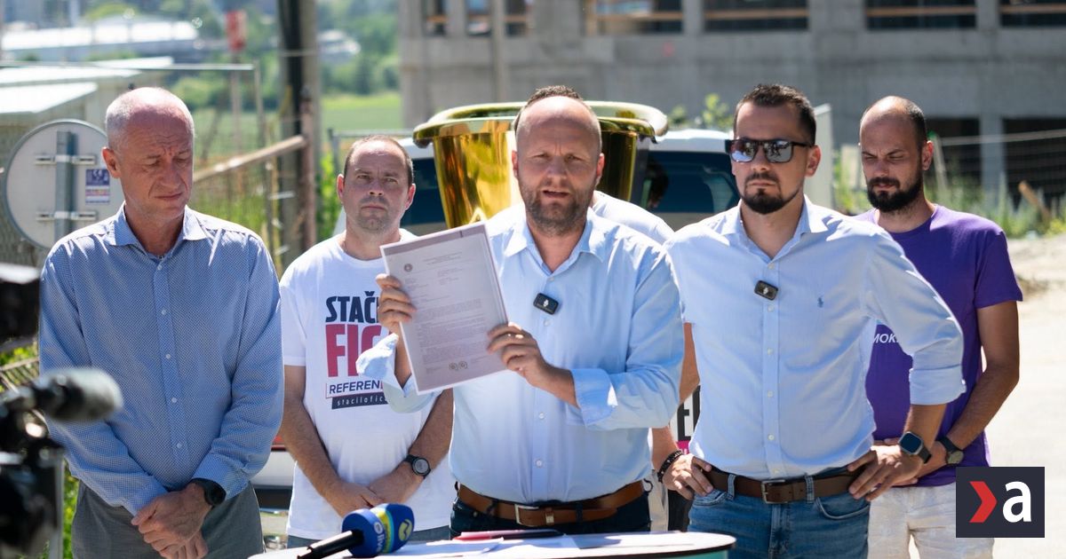 Demokratov prekvapila danova kontrola Nad vypovida na policii Strana je pod tlakom a hovori o sikane