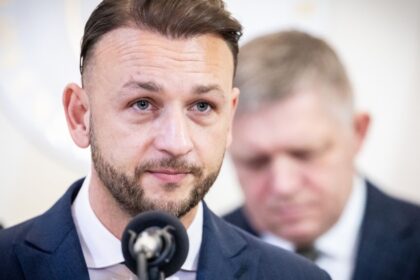 Hlas provokuje svojho velkeho socialistickeho brata komentar Lubomira Jaska