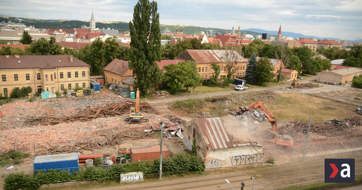 Kosicke Malinovske kasarne pojdu k zemi po 20 rokoch chatrania