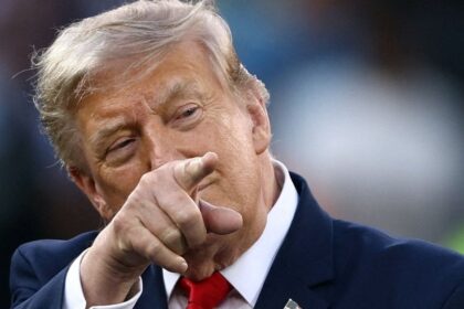 Kym Europa hori Trump rozdelil svet na dvoch frontoch Ucet za vojnu a cla zaplatime v obchodoch zahranicny vyber