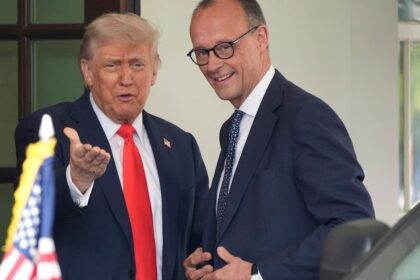 Nezvadzajte nas do volieb Nemersky kancelar ostro odmietol Trumpov milionovy plan pre Europu