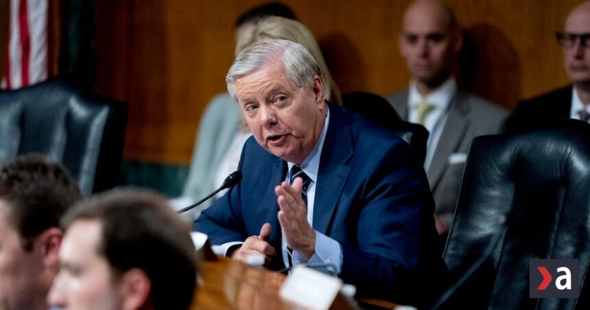 Senat USA schvalil zakon ktory moze znicit Ficovu vladu Komentar Zola Mikesha