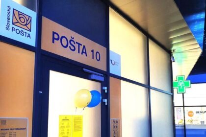 Slovenska posta odmieta kritiku politikov Rusenie pobociek musi pokracovat