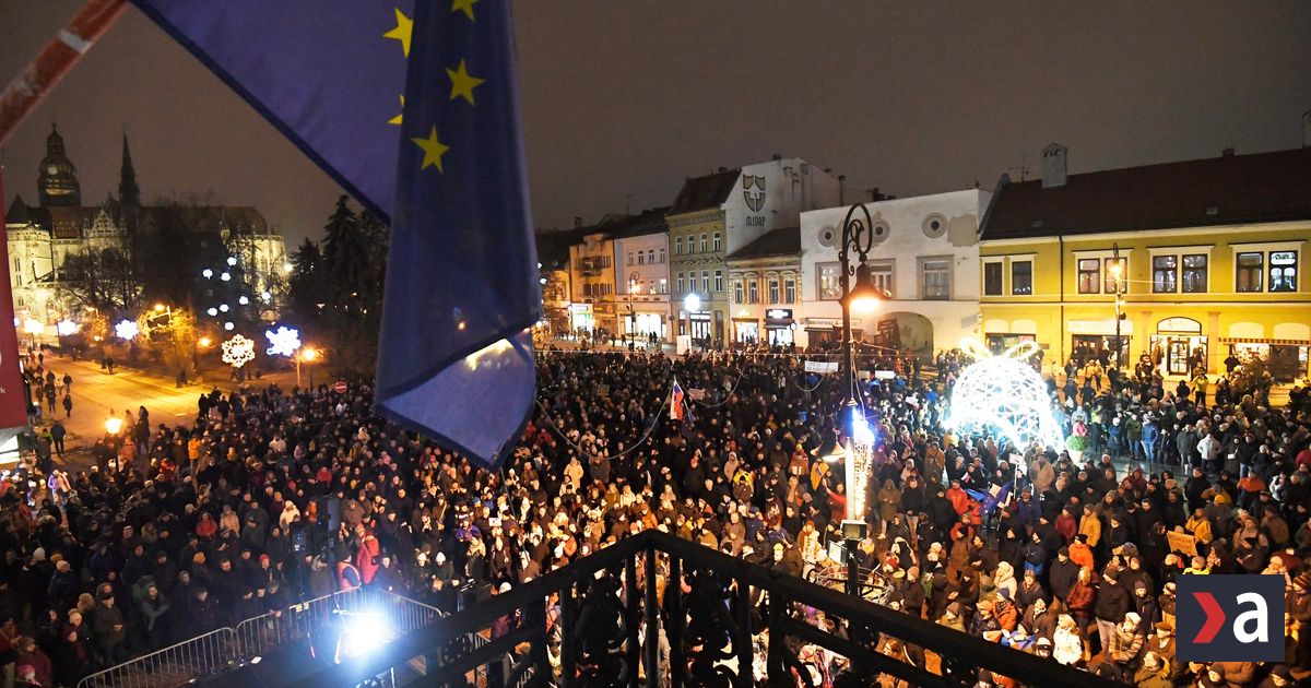 Suboj o 17 november v Kosiciach Radnica zastavila akciu Progresivnemu Slovensku priestor dostalo Hnutie Slovensko