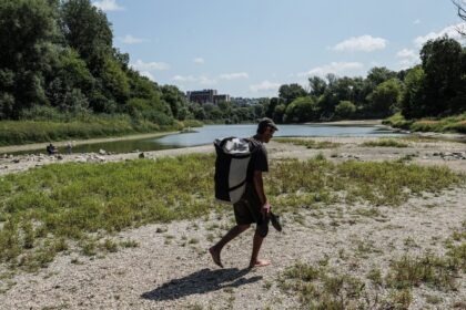 Sucho komplikuje dopravu na Dunaji lode musia zostat v pristavoch