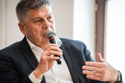Volby 2026 Tibor Csenger z Madarskej aliancie sa opat pokusi zabojovat o post predsedu Nitrianskeho kraja