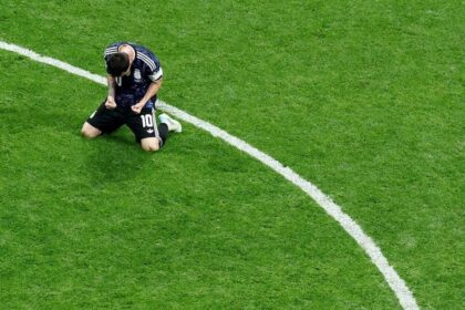 najpolitickajisie majstrovstva sveta vo futbale sa skoncili namiesto sportoveho sviatku priniesli miliardovy biznis rasizmus a sikanu