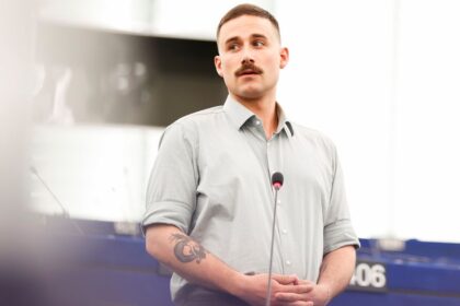 nemecky europoslanec sieper pre aktuality uhrik je klasicky fasista fico napodobnuje orbana