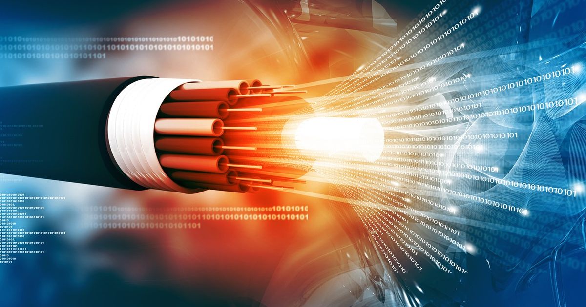 znamy operator ponuka vyraznu zlavu na opticky internet akcia plati cely rok