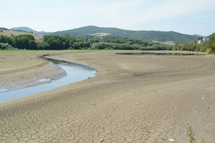 Od potopy k vyschnutej rieke je to len 150 kilometrov experti odhaluju preco sa nasa krajina meni na nepoznanie