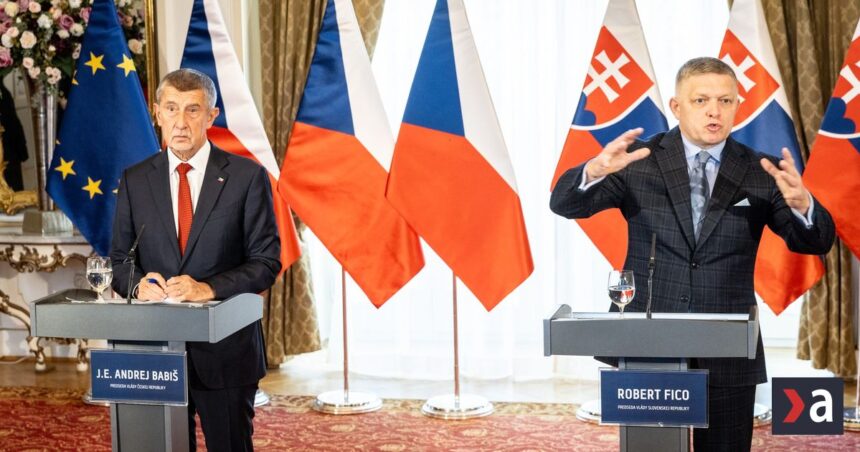 Robert Fico si hystericky zabuchol dvere do vlaku v ktorom sa veze jeho najblizsi spojenec komentar Petra Weissa