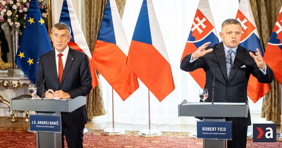 Robert Fico si hystericky zabuchol dvere do vlaku v ktorom sa veze jeho najblizsi spojenec komentar Petra Weissa
