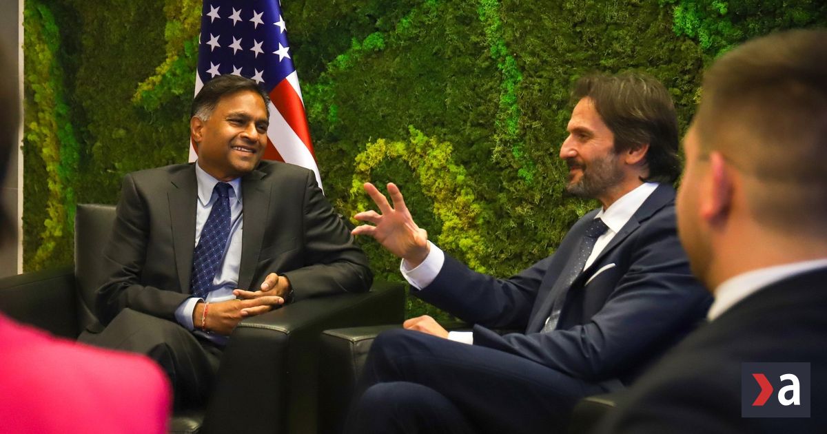Tri roky rokuvali v obranne dohode s USA napokon nezmenili ani ciarku Cim sa teda chvali Kalinak