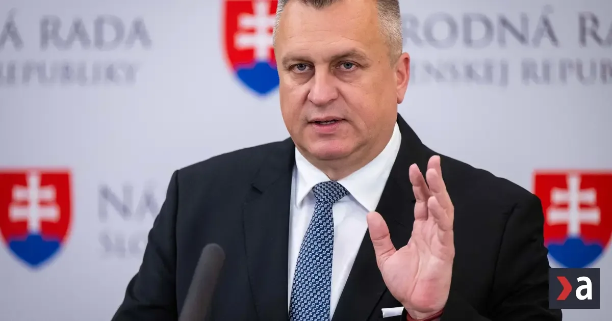 Andrej Danko hrozí Robertovi Ficovi: Ak Taraba neskončí, odvolám ho s kýmkoľvek