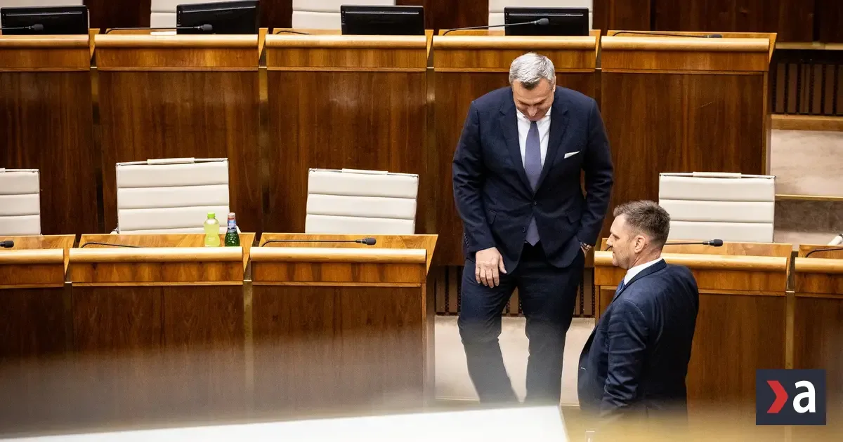 Danko sa smial Tarabovi na schodoch a zosadil ho. Koalíciu čakajú náročné dni