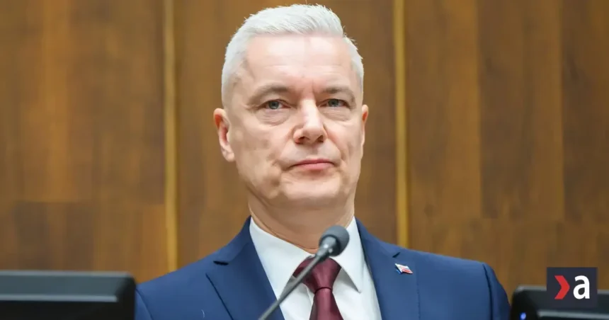 Ferenčák obvinený z korupcie, tvrdí, že ide o politickú objednávku s tajnou nahrávkou