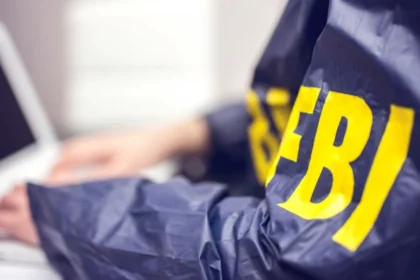 Hackeri zaútočili na FBI: Pomsta za urážku, tvrdia